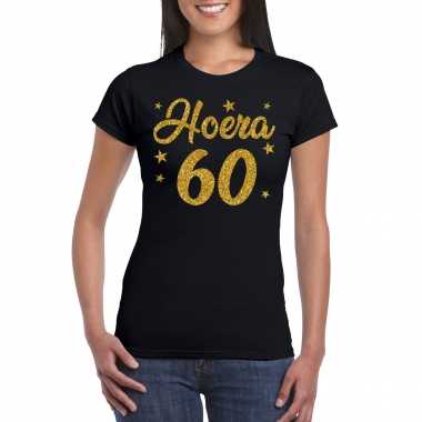 Hoera 60 jaar verjaardag cadeau t-shirt goud glitter op zwart dames