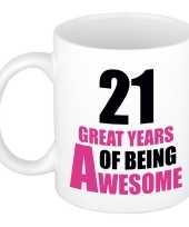 21 great years of being awesome cadeau mok beker wit en roze