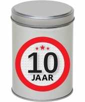 Cadeau kado zilver rond blik 10 jaar 13 cm