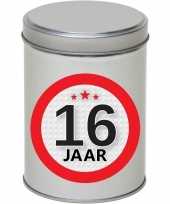 Cadeau kado zilver rond blik 16 jaar 13 cm