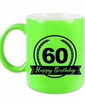 Happy birthday 60 years cadeau mok beker neon groen met wimpel 330 ml