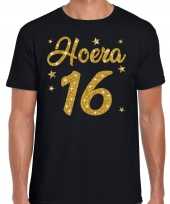 Hoera 16 jaar verjaardag cadeau t-shirt goud glitter op zwart heren
