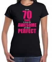 It took 70 years to become this awesome verjaardag cadeau t-shirt zwart voor dames